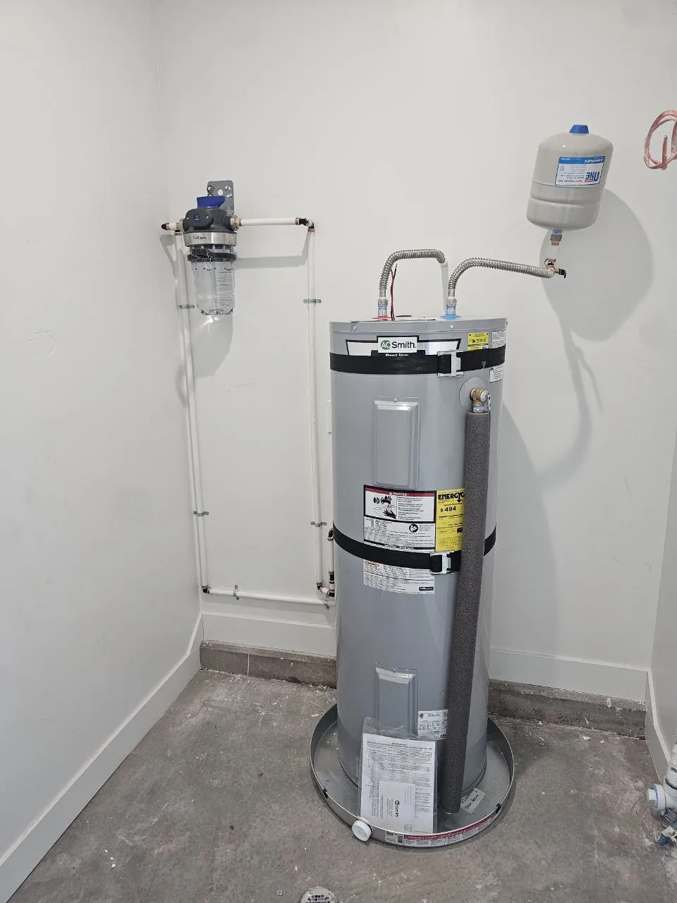 A water heater installed by Solution Plumbing